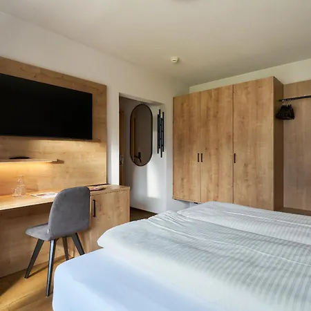 Hotel Stern-2